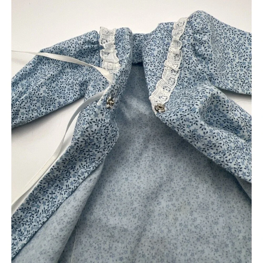 Barbie 1960's Teal Pajamas W/White Lace Trim and Blue Robe/Housecoat
